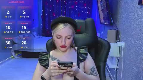 Snapshot of evavibe chatting on January 9, 2026, 5:15 pm evavibe online show from January 9, 2026, 5:15 pm