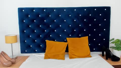 Snapshot of evawetdream chatting on October 17, 2025, 5:54 am Eva online show from October 17, 2025, 5:54 am