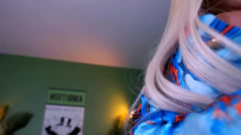 Eva online show from April 25, 2026, 1:41 pm