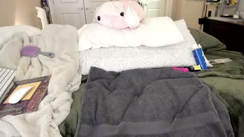 Snapshot of eve003300 chatting on February 1, 2025, 2:16 am Goddess Eve online show from February 1, 2025, 2:16 am