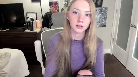 Snapshot of eve003300 chatting on February 6, 2025, 11:15 pm Goddess Eve online show from February 6, 2025, 11:15 pm