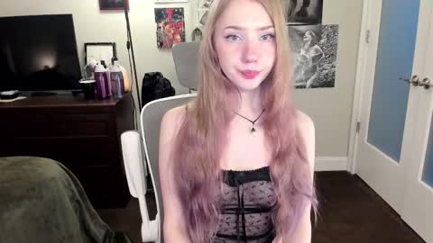 Snapshot of eve003300 chatting on February 24, 2025, 11:09 pm Goddess Eve online show from February 24, 2025, 11:09 pm