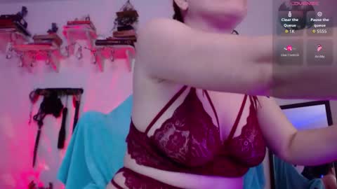 Snapshot of eve_blue77 chatting on November 24, 2025, 3:28 am Eve Blue friends. IG eve blue77 TW EveBlue 1 OF eveblue7 online show from November 24, 2025, 3:28 am