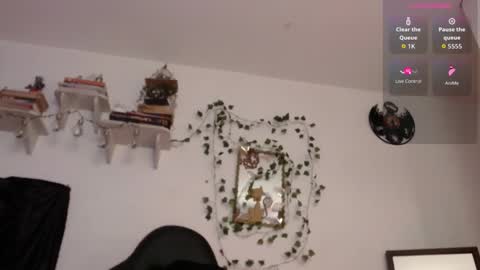 Snapshot of eve_blue77 chatting on November 30, 2025, 10:25 pm Eve Blue friends. IG eve blue77 TW EveBlue 1 OF eveblue7 online show from November 30, 2025, 10:25 pm