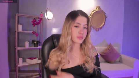 Eve  online show from September 19, 2025, 6:19 pm