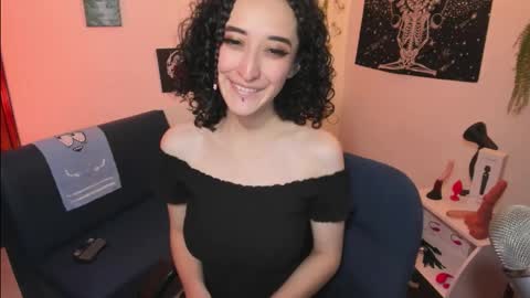 Eve Jane  online show from November 18, 2025, 4:44 pm