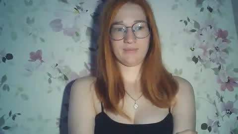 Snapshot of eveliina_shy chatting on June 5, 2026, 4:41 am Evelina online show from June 5, 2026, 4:41 am