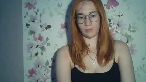 Snapshot of eveliina_shy chatting on June 12, 2026, 3:22 pm Evelina online show from June 12, 2026, 3:22 pm