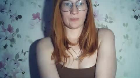 Snapshot of eveliina_shy chatting on June 16, 2026, 3:58 pm Evelina online show from June 16, 2026, 3:58 pm