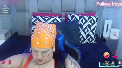 evelin zaens online show from September 18, 2025, 6:48 am