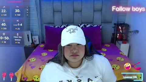 evelin zaens online show from October 31, 2025, 6:03 am