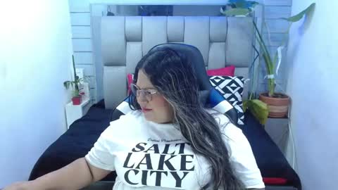 Snapshot of evelin_zaens chatting on May 11, 2026, 5:13 am evelin zaens online show from May 11, 2026, 5:13 am