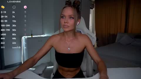 Snapshot of evelina_fox chatting on July 11, 2026, 10:07 am Evelina online show from July 11, 2026, 10:07 am