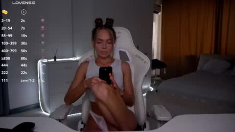 Snapshot of evelina_fox chatting on July 20, 2026, 11:12 am Evelina online show from July 20, 2026, 11:12 am
