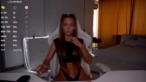 Snapshot of evelina_fox chatting on July 26, 2026, 9:38 am Evelina online show from July 26, 2026, 9:38 am