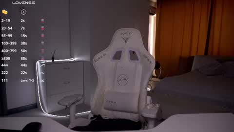 Snapshot of evelina_fox chatting on July 28, 2026, 12:48 pm Evelina online show from July 28, 2026, 12:48 pm