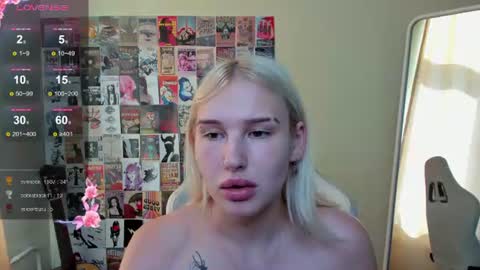 Snapshot of evelinalu chatting on June 14, 2026, 2:24 am Evelina online show from June 14, 2026, 2:24 am