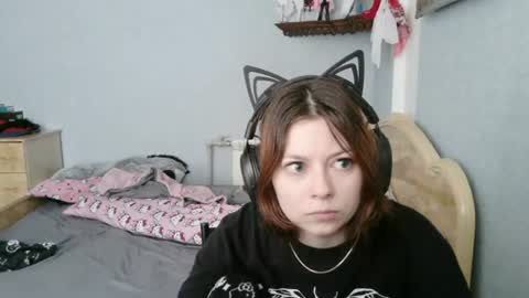 Snapshot of evelinamercer chatting on July 3, 2026, 9:05 am Alice 3 online show from July 3, 2026, 9:05 am