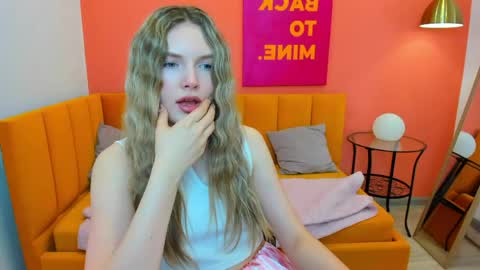 Eveline online show from May 18, 2026, 8:42 am