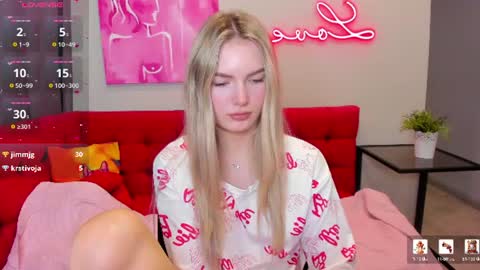 Eveline online show from July 18, 2026, 1:32 am