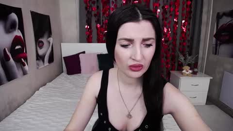 Evelin online show from February 10, 2026, 9:24 am