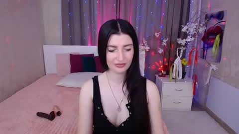 Evelin online show from June 27, 2026, 5:23 am