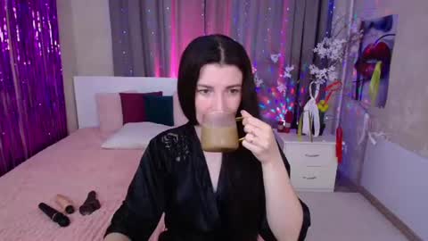 Evelin online show from July 20, 2026, 5:22 am