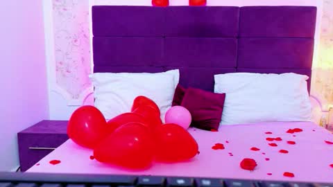 EvelinHill online show from February 16, 2026, 5:03 am