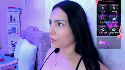 Snapshot of evelinn_belen chatting on May 11, 2026, 12:33 pm Evelinn belen online show from May 11, 2026, 12:33 pm