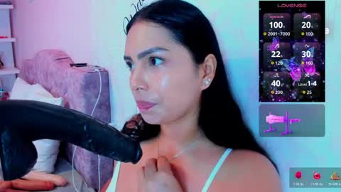 Snapshot of evelinn_belen chatting on May 31, 2026, 10:11 am Evelinn belen online show from May 31, 2026, 10:11 am