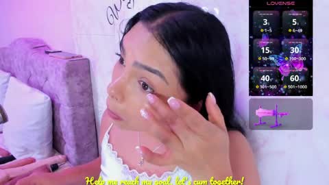 Snapshot of evelinn_belen chatting on June 5, 2026, 12:00 pm Evelinn belen online show from June 5, 2026, 12:00 pm