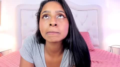 Snapshot of evelyn__ebony chatting on December 7, 2024, 10:12 am evelyn ebony online show from December 7, 2024, 10:12 am