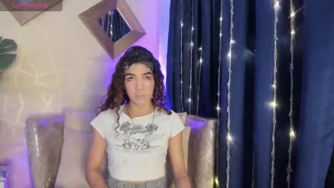 evelyn__rose1 online show from April 27, 2026, 3:59 am