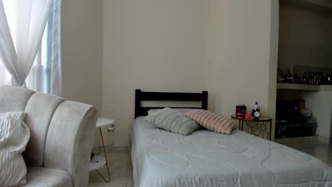 Snapshot of evelyn_coelloo chatting on March 4, 2025, 7:01 pm Eve online show from March 4, 2025, 7:01 pm