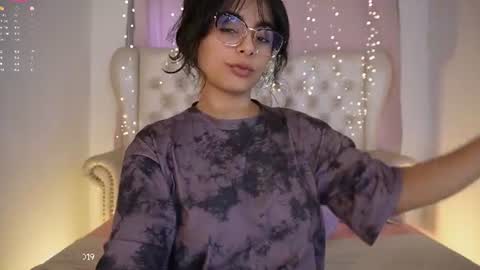 evelyn evelyn online show from June 23, 2026, 5:33 pm