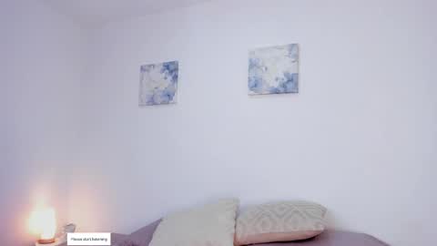 Snapshot of evelyn_montoya chatting on April 8, 2026, 11:43 am Evelyn online show from April 8, 2026, 11:43 am