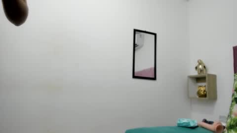 Snapshot of evelyn_morgan1 chatting on October 18, 2025, 12:35 am evelyn_morgan1 online show from October 18, 2025, 12:35 am