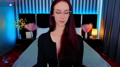evelyn rush1 online show from May 1, 2026, 2:32 pm