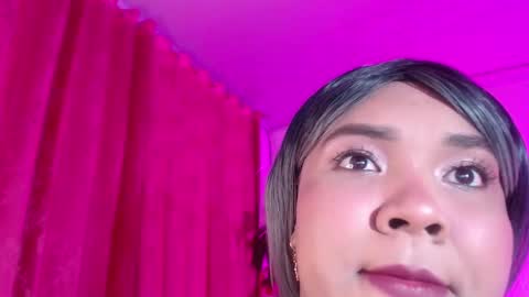 Evelyn Sandoval online show from February 22, 2026, 2:24 am