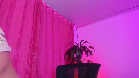 Snapshot of evelyn_sandoval chatting on March 20, 2026, 2:49 am Evelyn Sandoval online show from March 20, 2026, 2:49 am