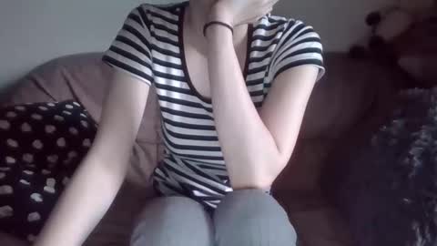 Snapshot of evelyn_tessy chatting on April 25, 2026, 4:15 pm Evelyn online show from April 25, 2026, 4:15 pm