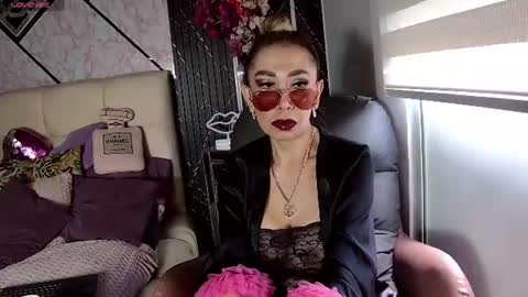 EvelynaGrey online show from July 28, 2026, 3:21 pm
