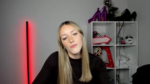 evelynblond online show from April 29, 2026, 5:30 pm