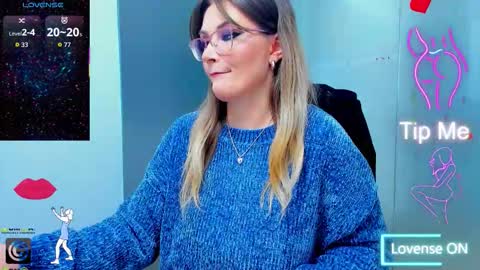 evelyne_rose online show from November 22, 2025, 5:28 am