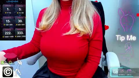 evelyne_rose online show from April 26, 2026, 5:05 am