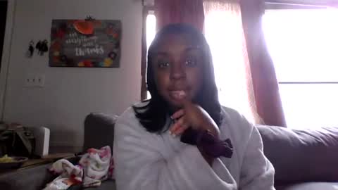 Snapshot of evemonroe17 chatting on July 31, 2026, 5:56 pm evemonroe17 online show from July 31, 2026, 5:56 pm