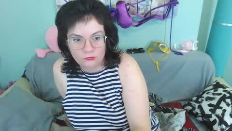 Everly online show from December 14, 2024, 5:29 am