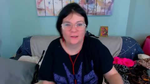 Everly online show from February 11, 2026, 3:11 am