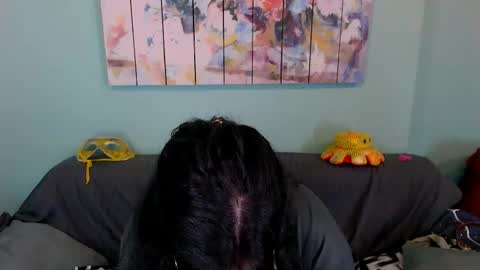 Everly online show from April 27, 2026, 6:39 pm