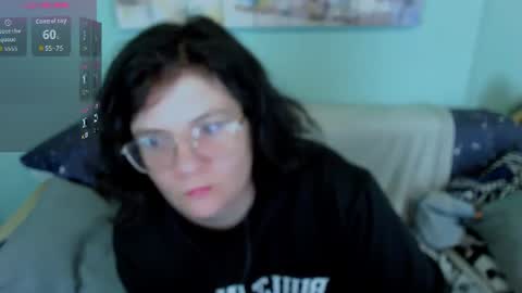Snapshot of everly_rays chatting on July 7, 2026, 8:24 pm Everly online show from July 7, 2026, 8:24 pm